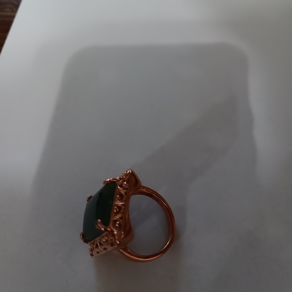 Ladies Ring - Picture 4 of 4